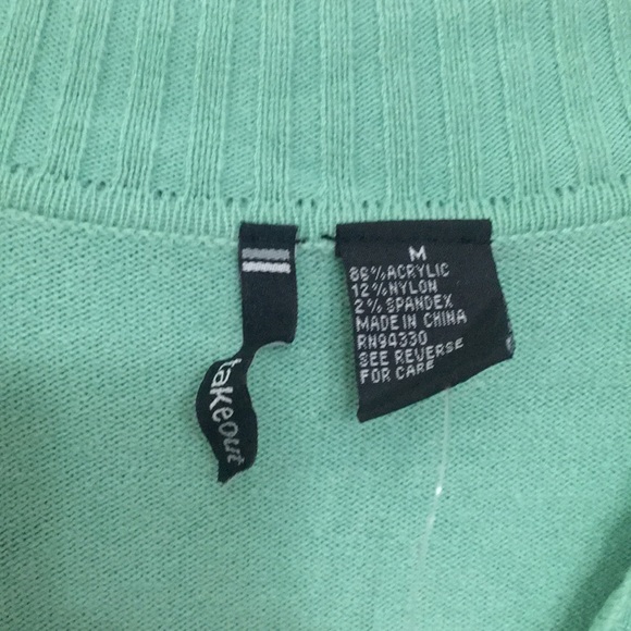 NWT Cute Mint Green Sweater Medium - Picture 5 of 5